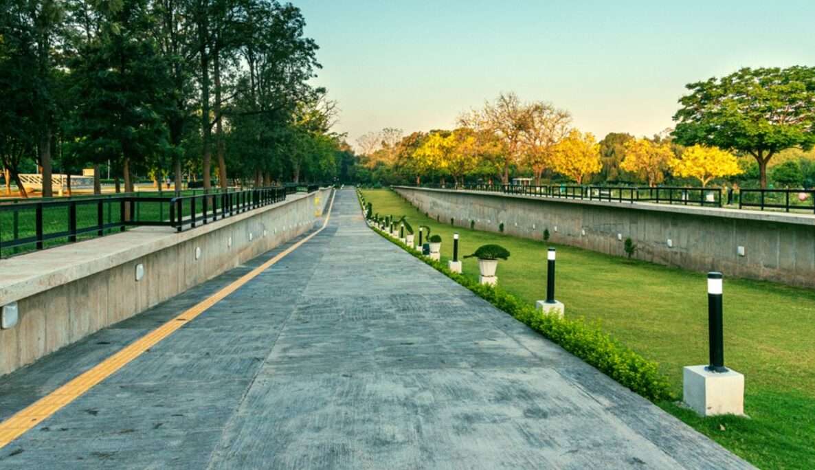 Chandigarh Travel Guide
